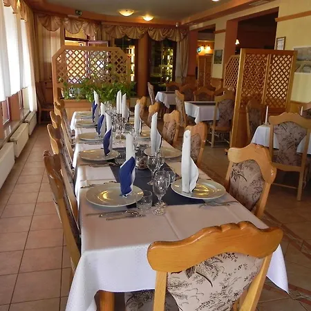 Majolka 3*
